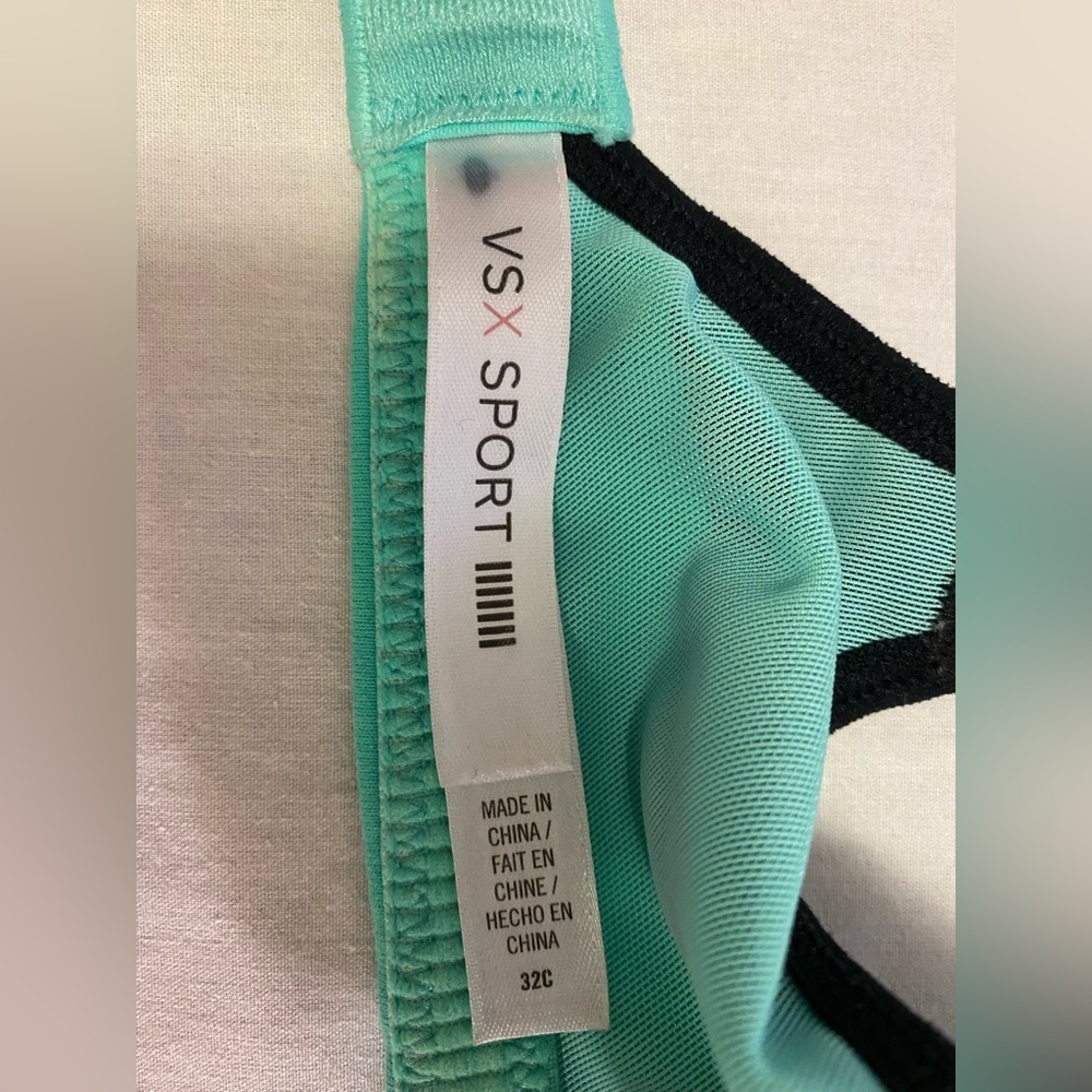 Victoria Secret sport bra size 32C Like New - Picture 8 of 10